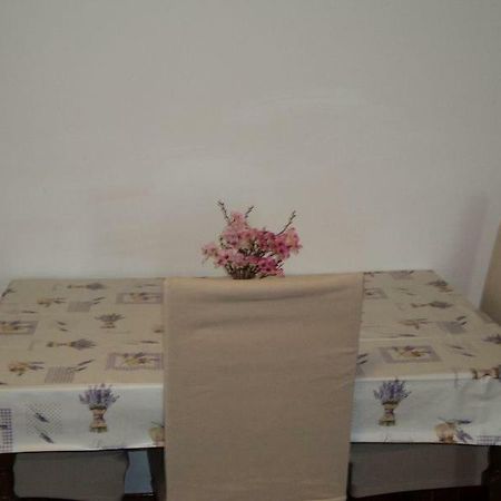 Studio Apartments Ana โรวีน ภายนอก รูปภาพ