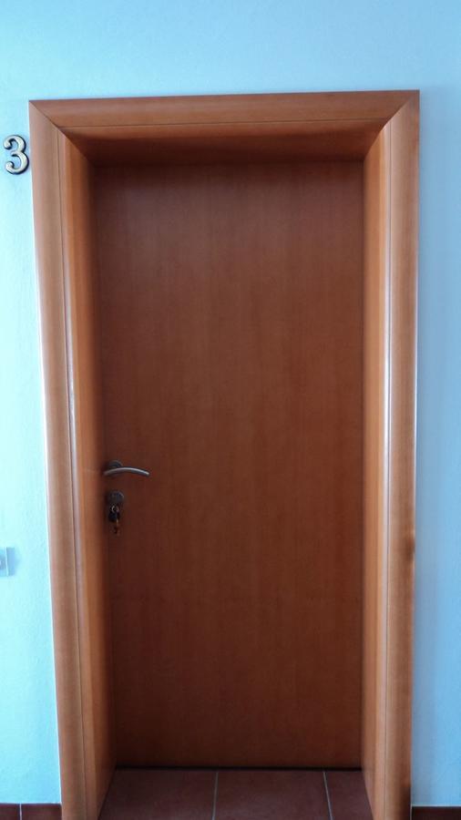 Studio Apartments Ana โรวีน ภายนอก รูปภาพ