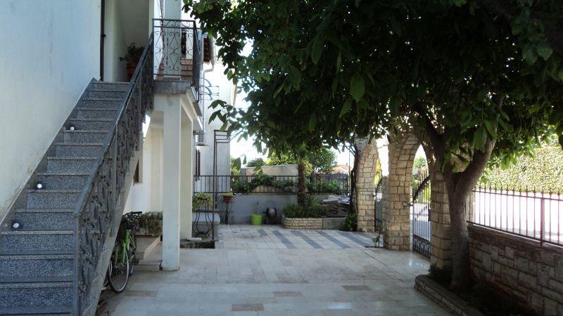 Studio Apartments Ana โรวีน ภายนอก รูปภาพ
