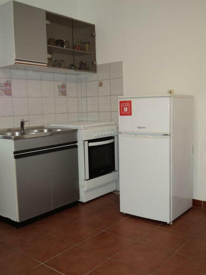 Studio Apartments Ana โรวีน ภายนอก รูปภาพ