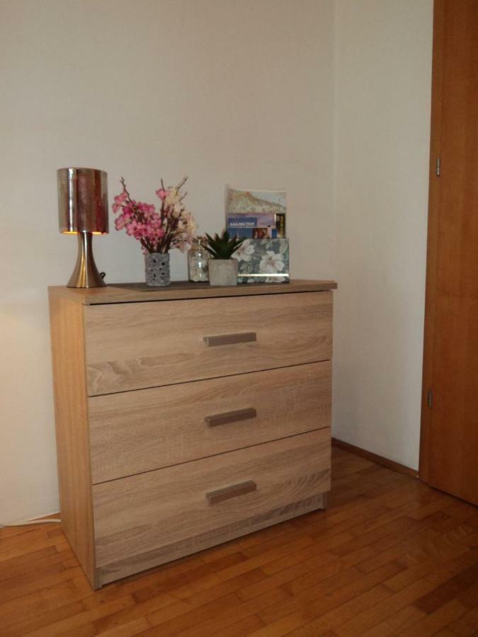 Studio Apartments Ana โรวีน ภายนอก รูปภาพ