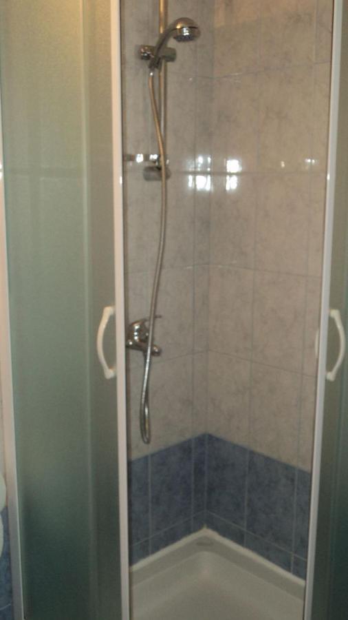 Studio Apartments Ana โรวีน ภายนอก รูปภาพ